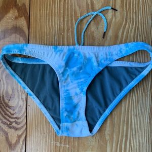 Jolyn bottoms size medium